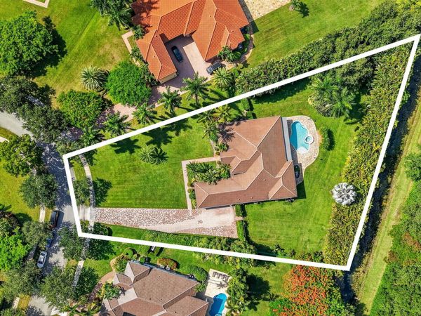 3143 SW 141st Terrace, Davie, FL 33330