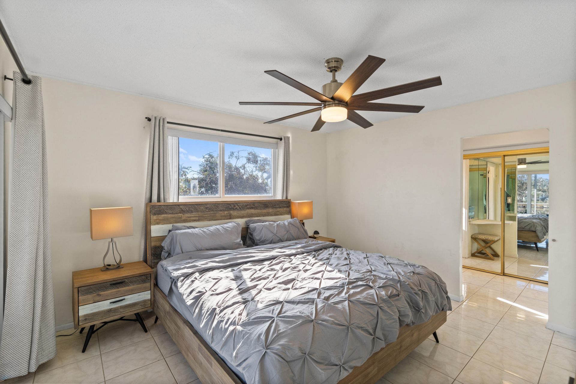 2223 Park Lane, Unit 210, Hollywood, FL 33021 Photo