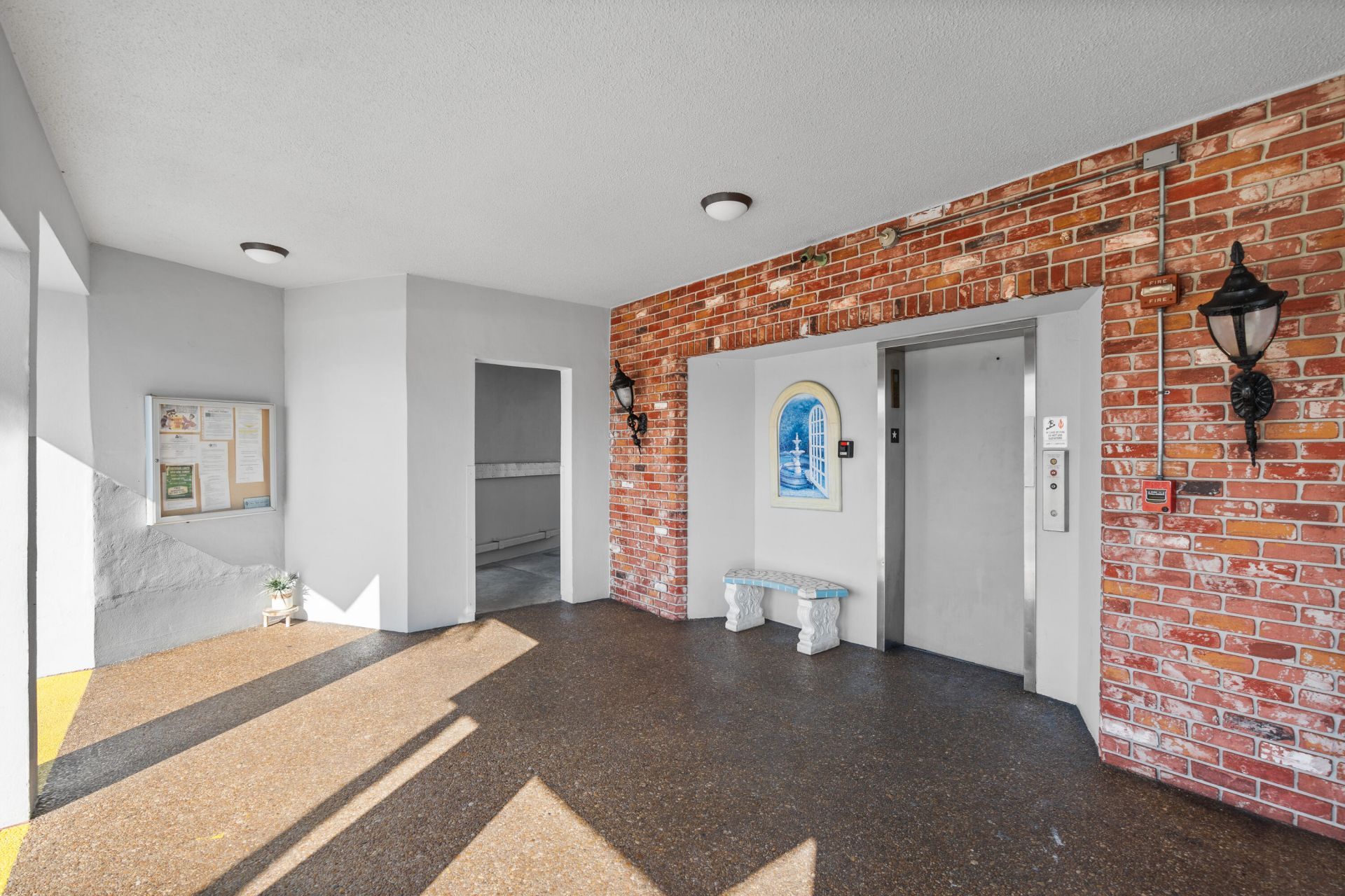 2223 Park Lane, Unit 210, Hollywood, FL 33021 Photo
