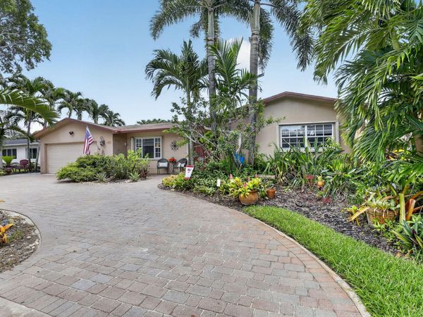 1851 NW 106TH Avenue, Pembroke Pines, FL 33026