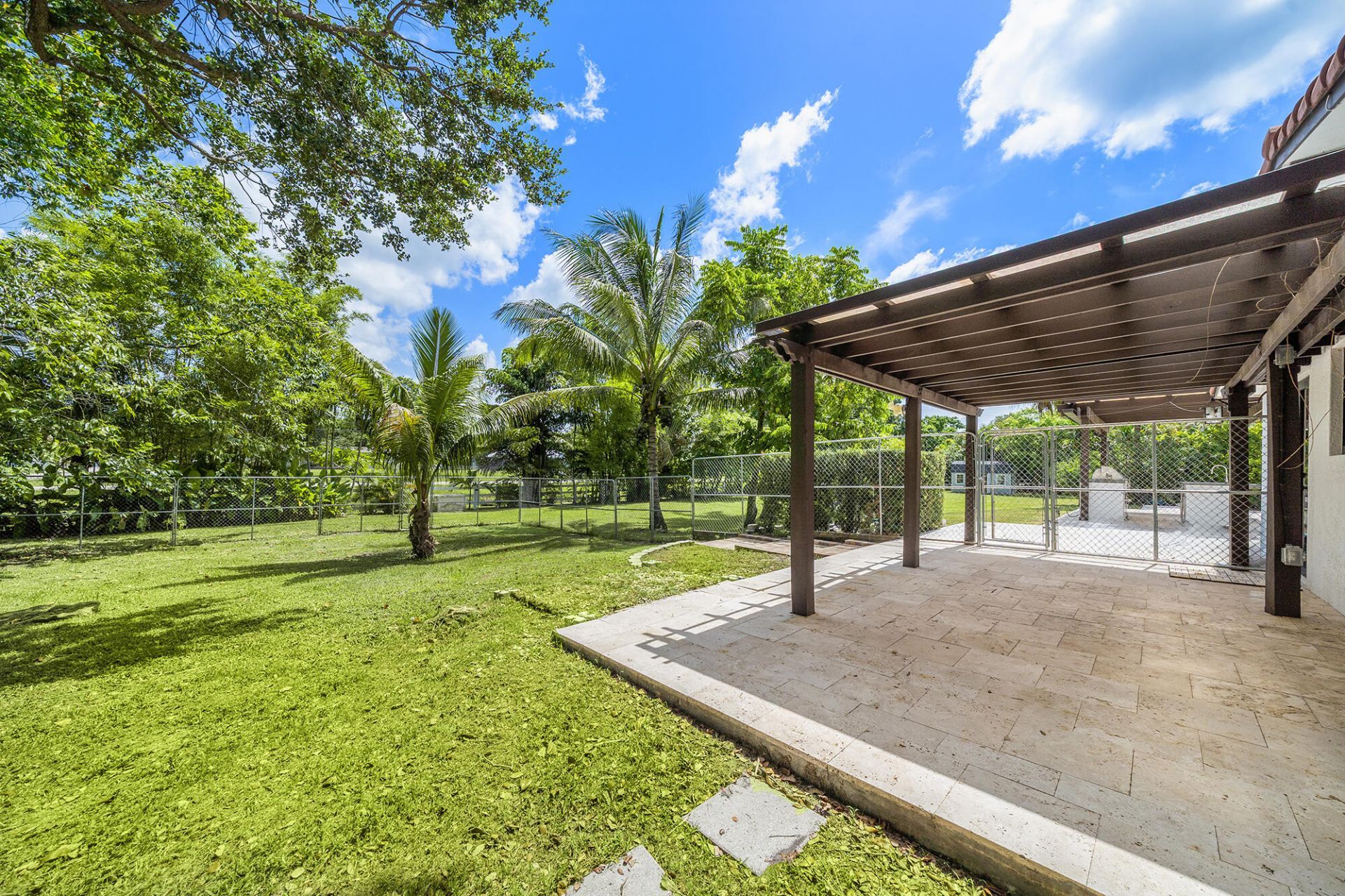 4950 SW 145th Avenue, Southwest Ranches, FL 33330 Photo