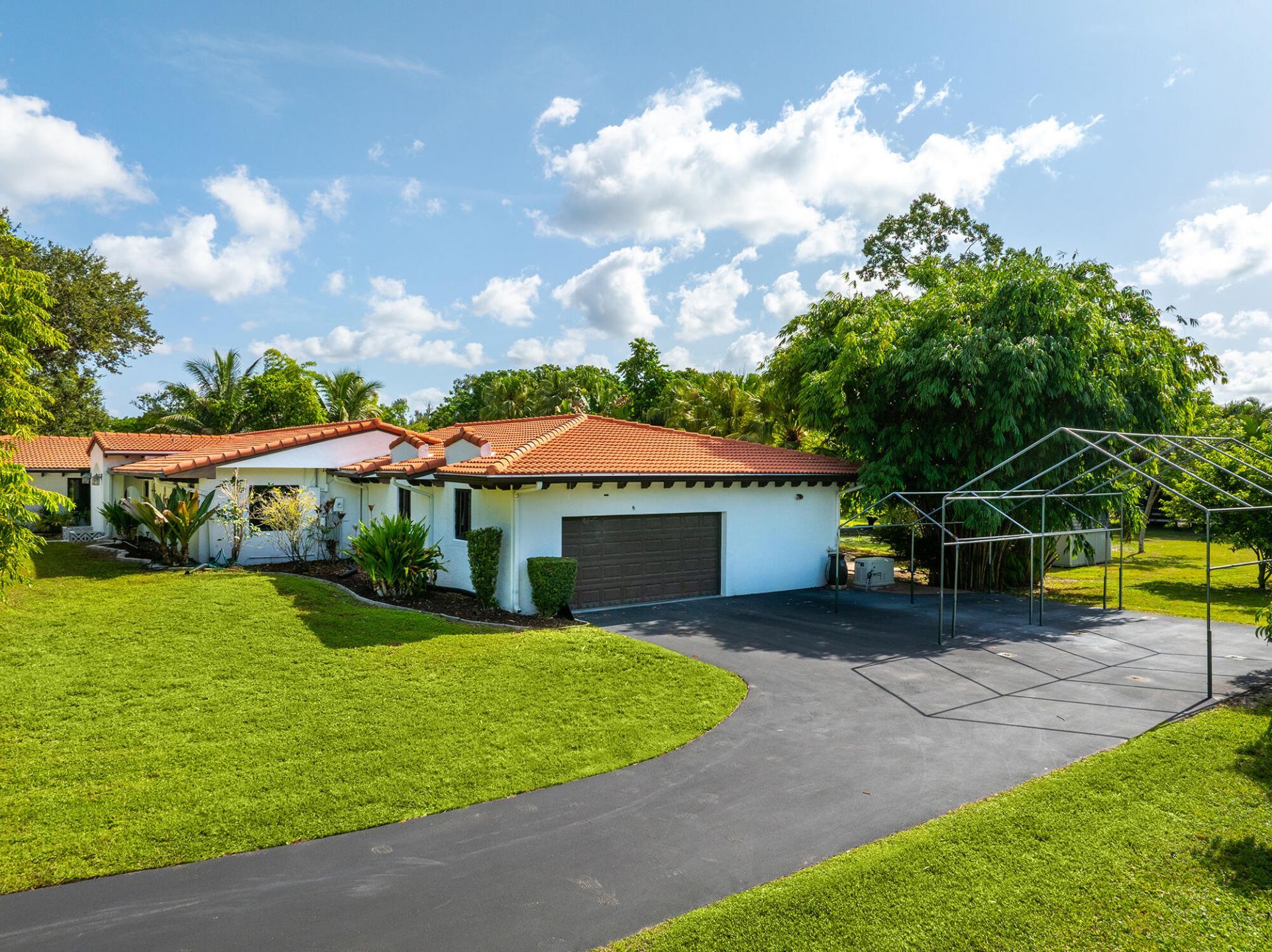 4950 SW 145th Avenue, Southwest Ranches, FL 33330 Photo