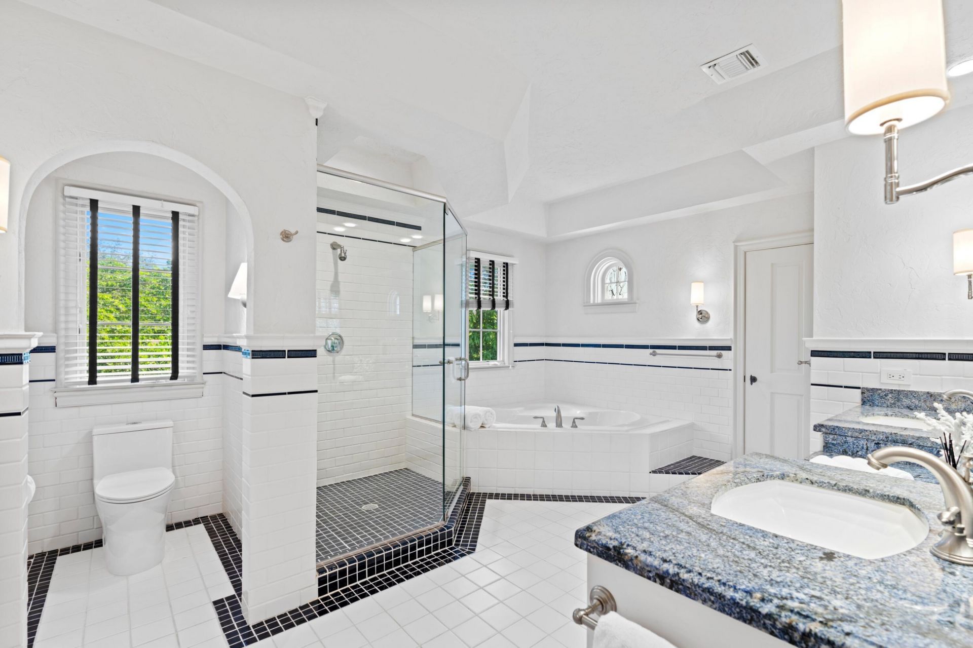 308 Barcelona Road, West Palm Beach, FL 33401 Photo