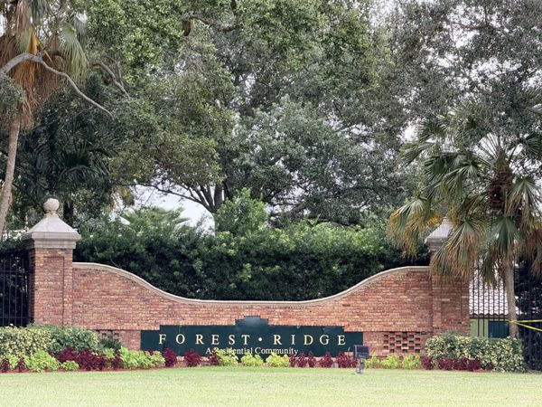 8870 Woodside Court, Davie, FL 33328