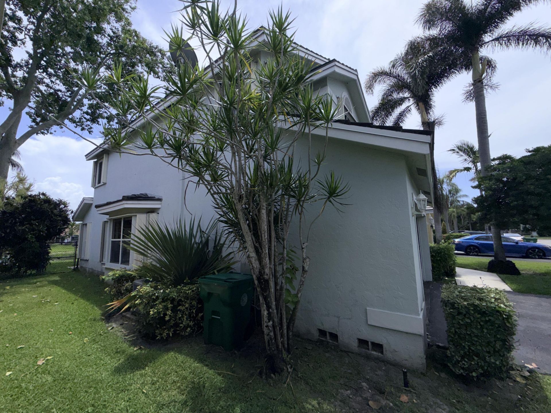 8870 Woodside Court, Davie, FL 33328 Photo