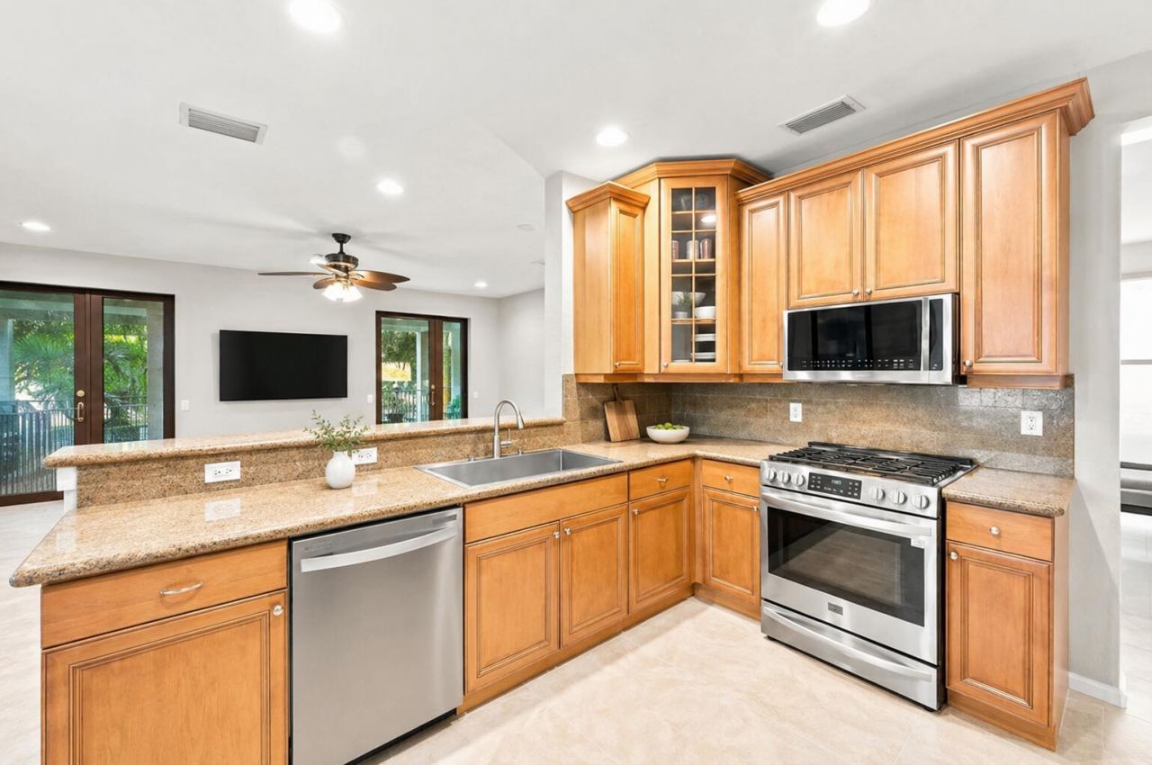 176 Belle Grove Lane, West Palm Beach, FL 33411 Photo