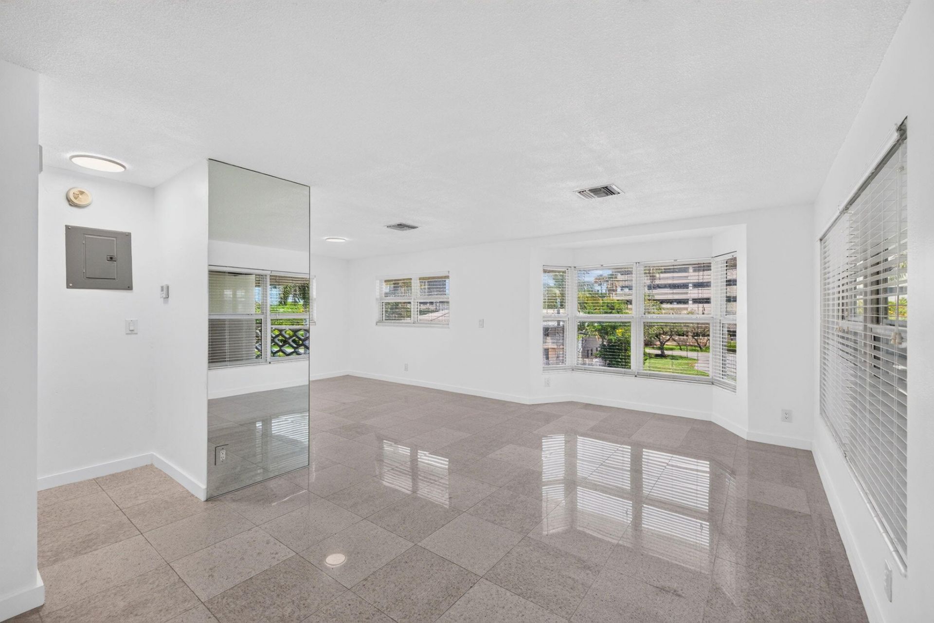 4836 NE 23rd Avenue, Unit 31, Fort Lauderdale, FL 33308 Photo