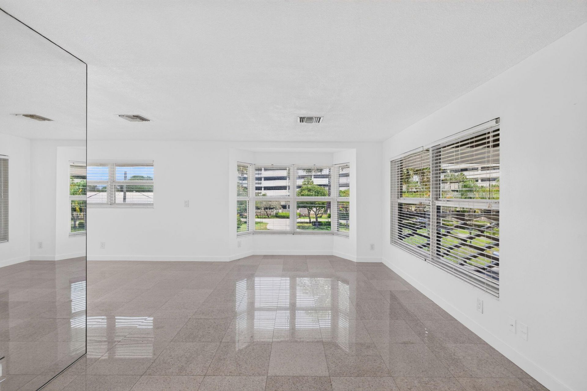 4836 NE 23rd Avenue, Unit 31, Fort Lauderdale, FL 33308 Photo