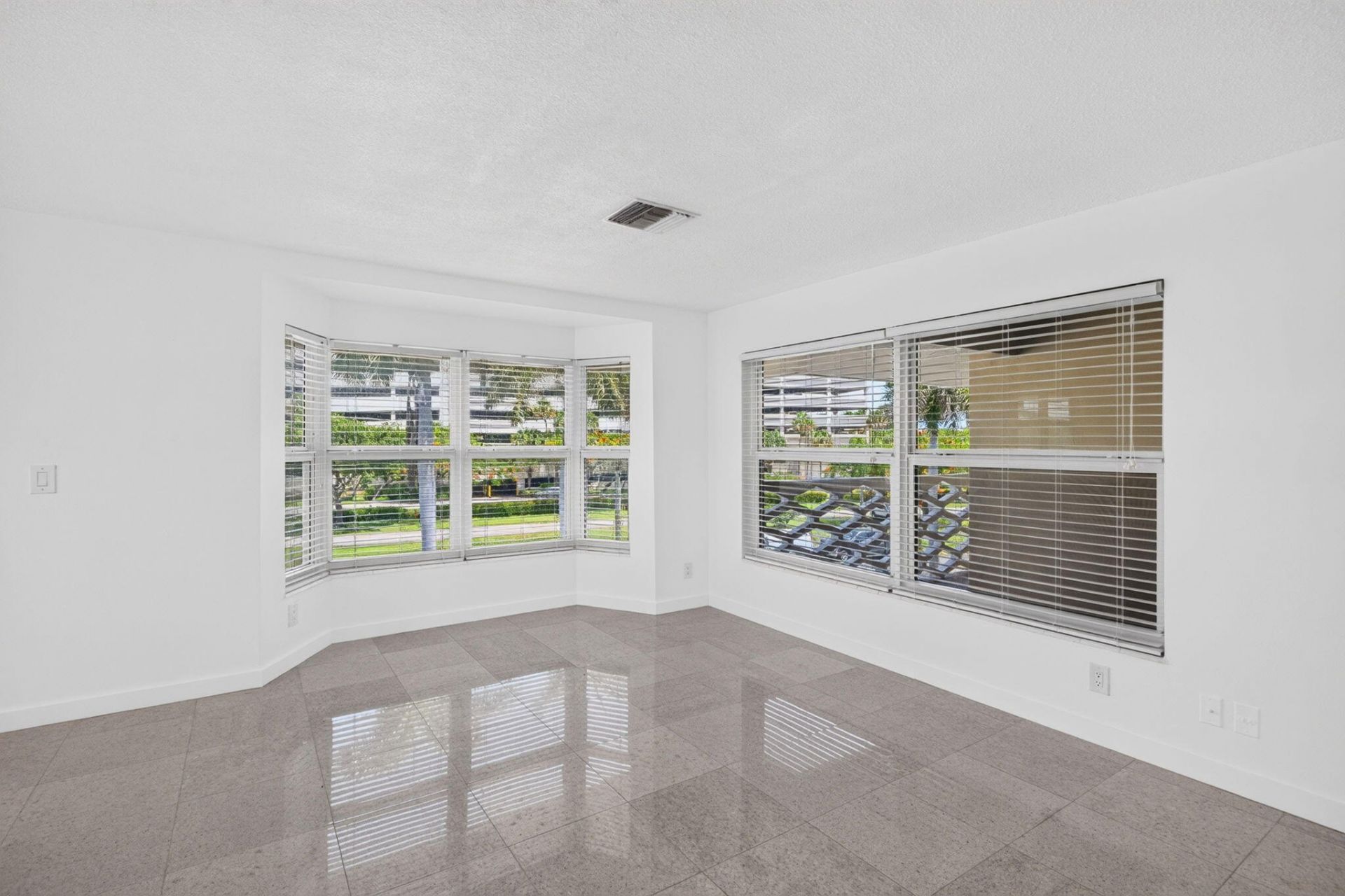 4836 NE 23rd Avenue, Unit 31, Fort Lauderdale, FL 33308 Photo
