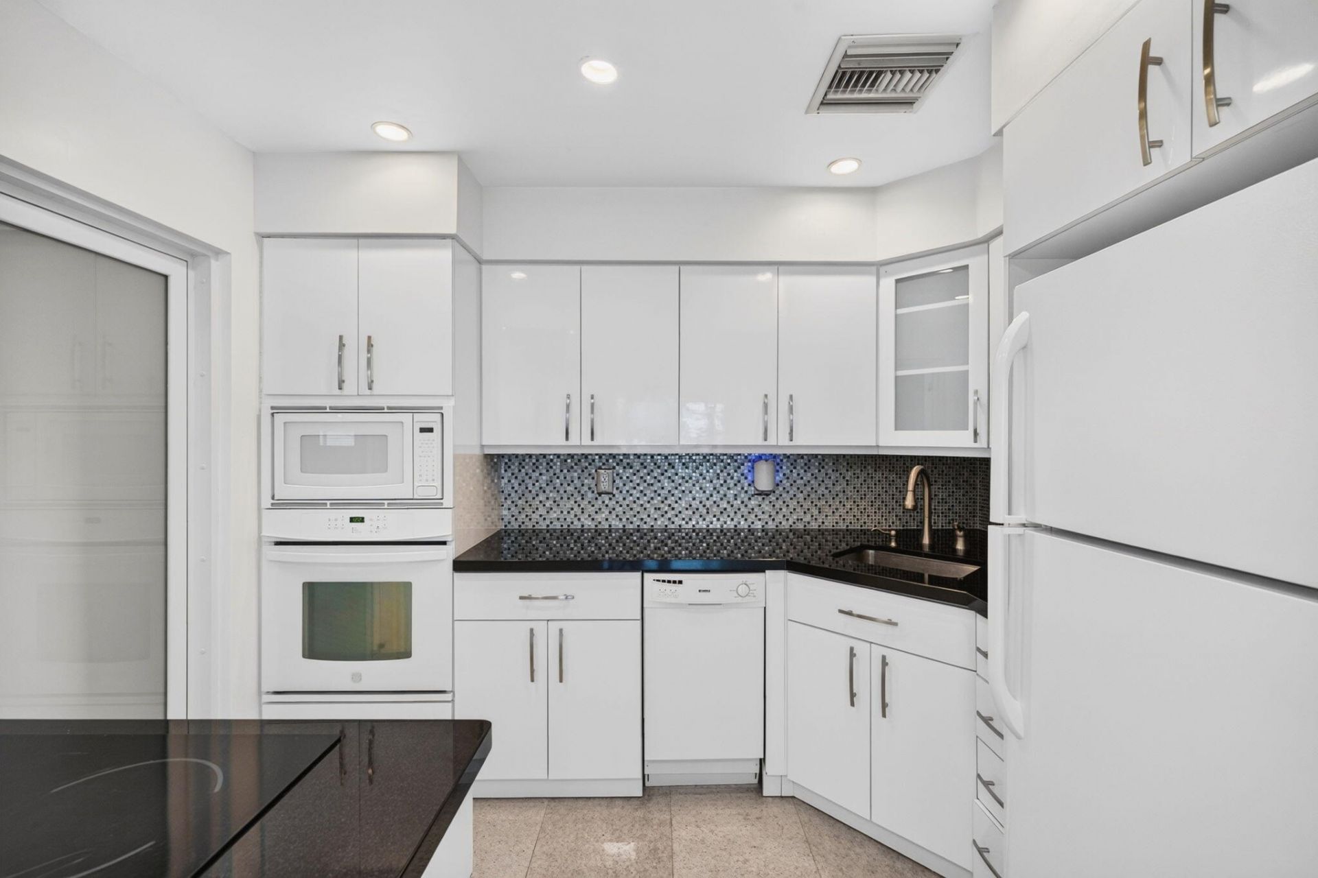 4836 NE 23rd Avenue, Unit 31, Fort Lauderdale, FL 33308 Photo