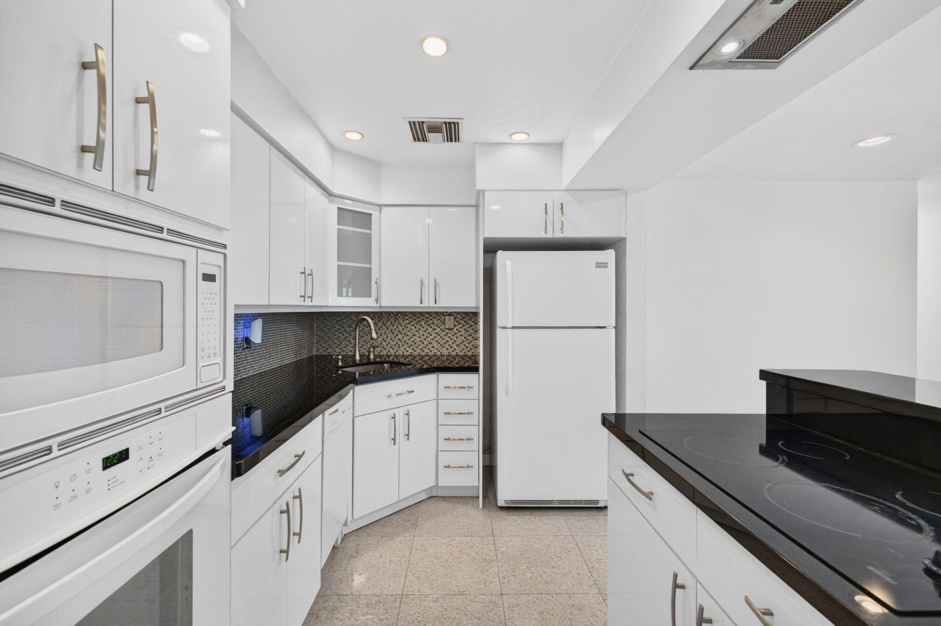 4836 NE 23rd Avenue, Unit 31, Fort Lauderdale, FL 33308 Photo