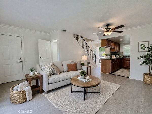 2558 ORANGE Avenue, Unit C, Costa Mesa, CA 92627