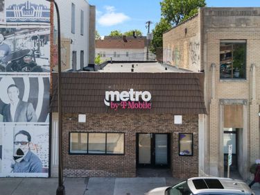 1005 W Broadway Avenue , Minneapolis, MN 55411