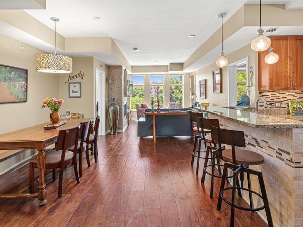 501 Main Street N, Unit 202, Stillwater, MN 55082