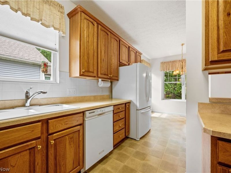 1990 Buckingham Drive, Avon, OH 44011 Photo 15