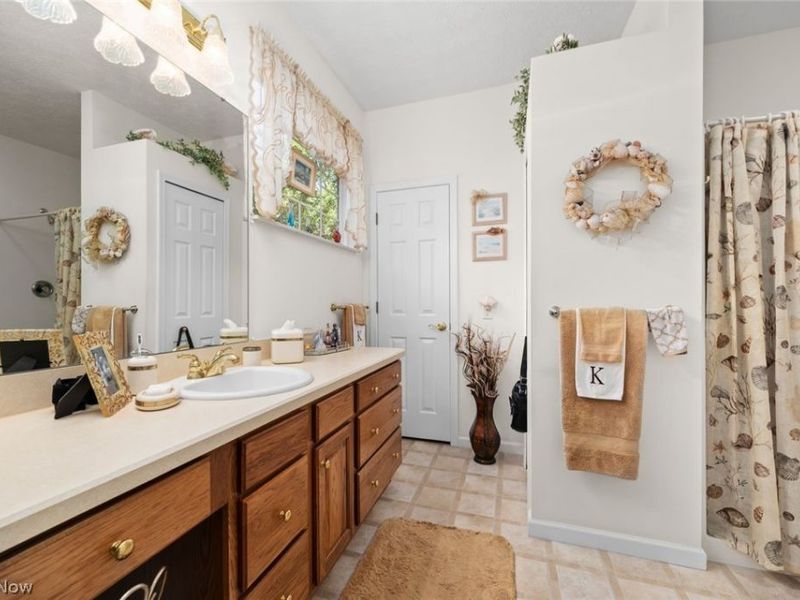 1990 Buckingham Drive, Avon, OH 44011 Photo 20