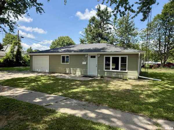 204 E ADAMS Street, Abingdon, IL 61410