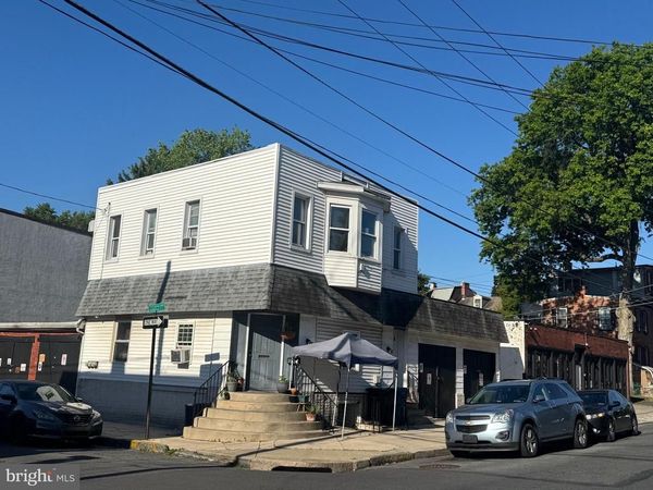 520 WINDSOR STREET , READING, PA 19601