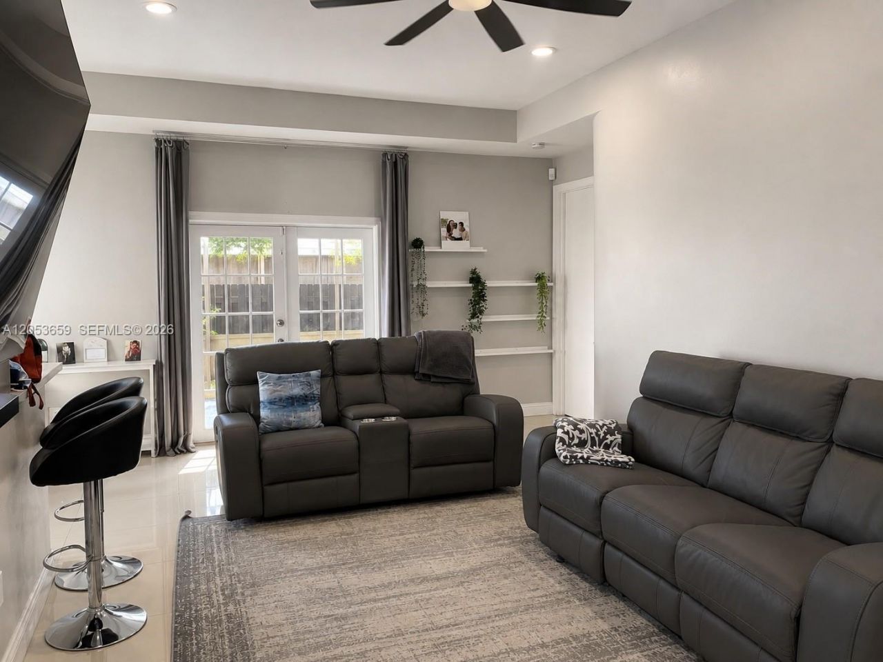 1040 SW 85th Ter, Pembroke Pines, FL 33025 Photo