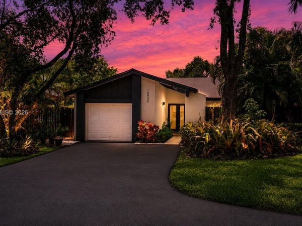 10932 SW 135th Ct Cir , Miami, FL 33186