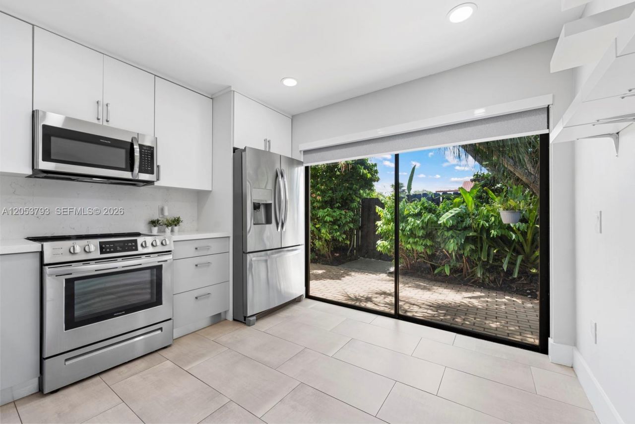 10932 SW 135th Ct Cir , Miami, FL 33186 Photo