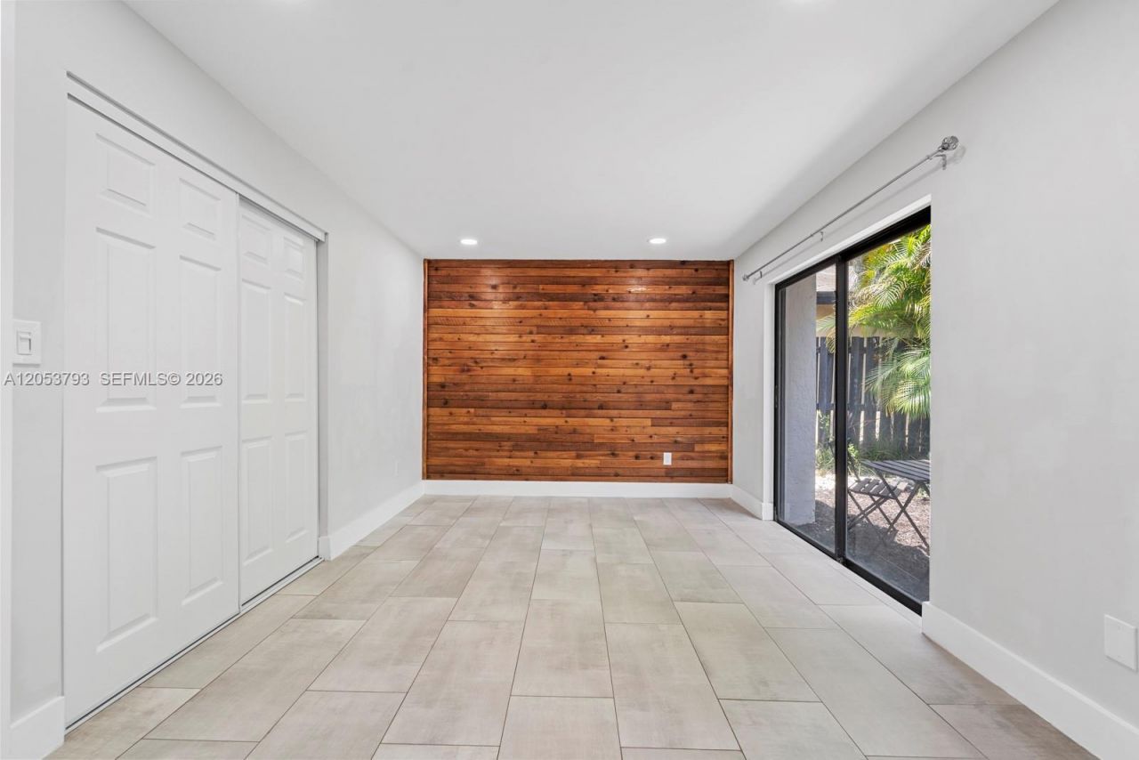 10932 SW 135th Ct Cir , Miami, FL 33186 Photo