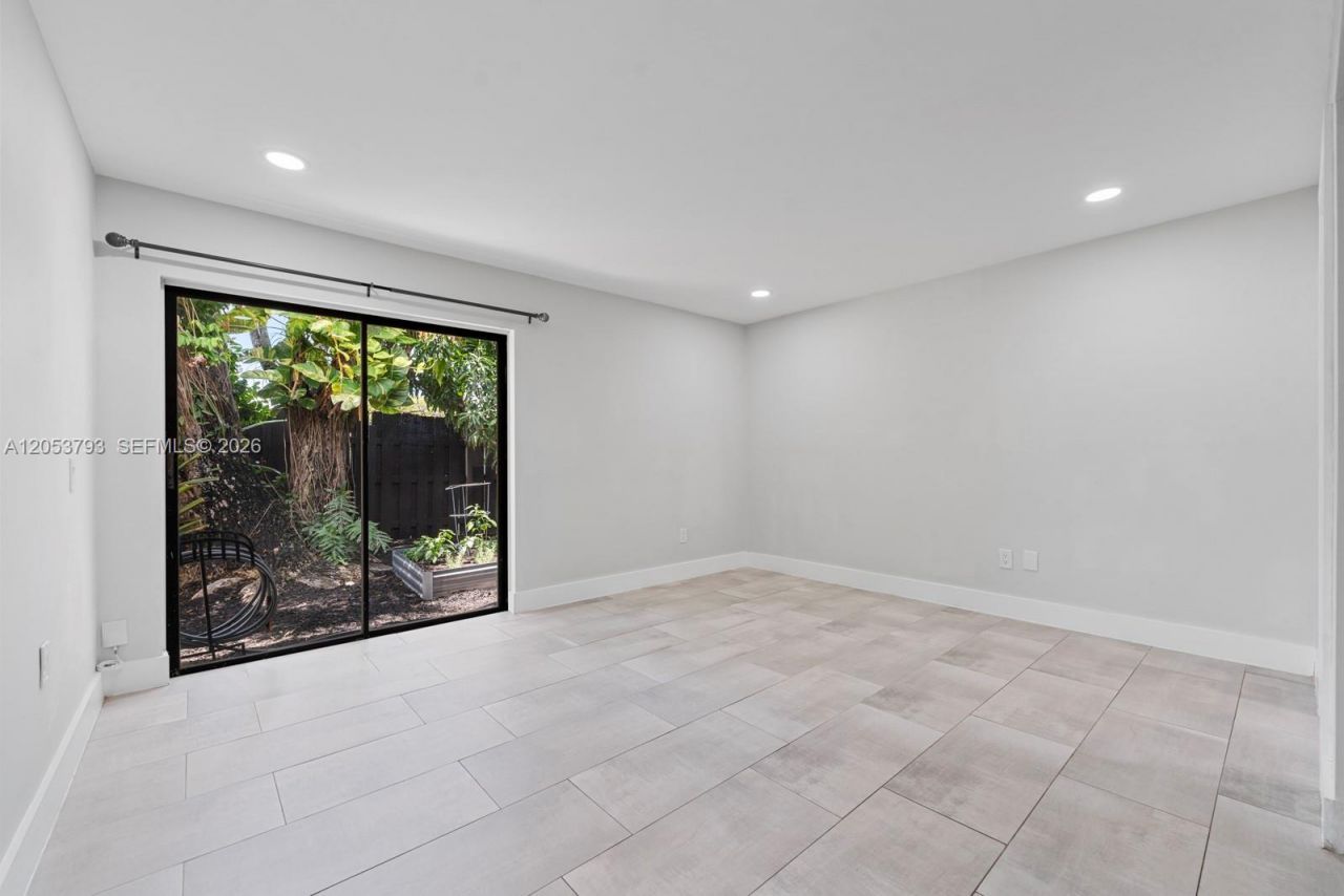 10932 SW 135th Ct Cir , Miami, FL 33186 Photo