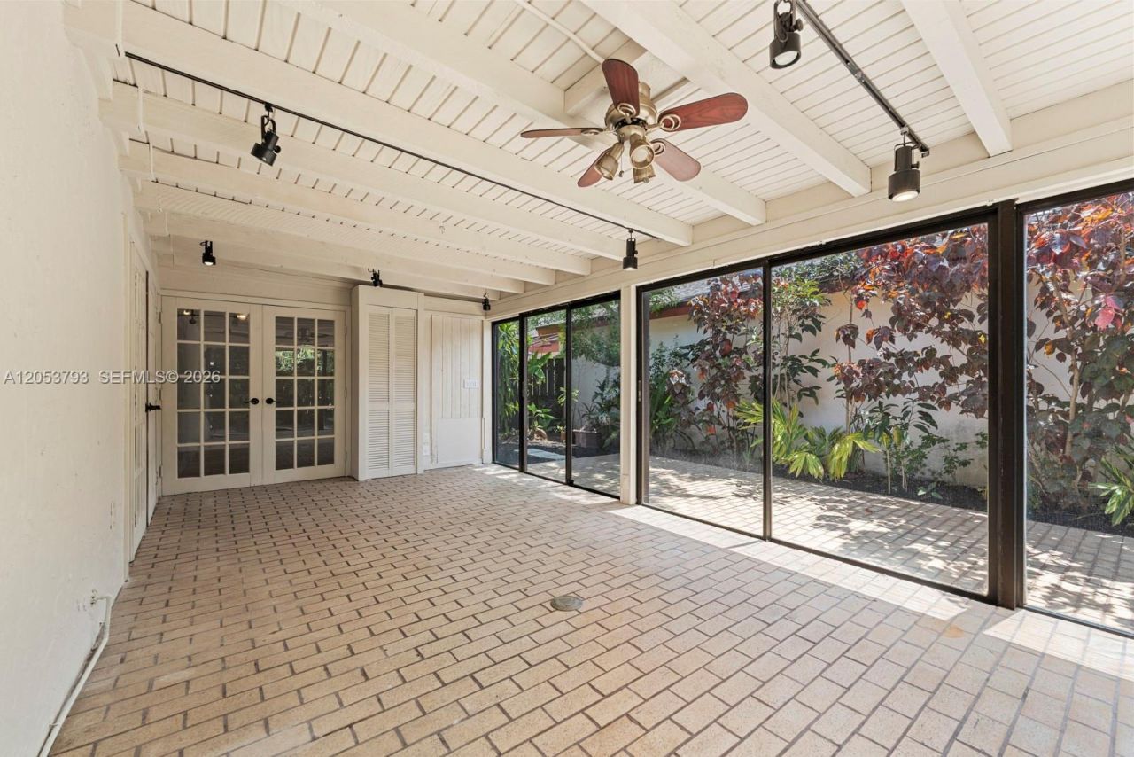 10932 SW 135th Ct Cir , Miami, FL 33186 Photo