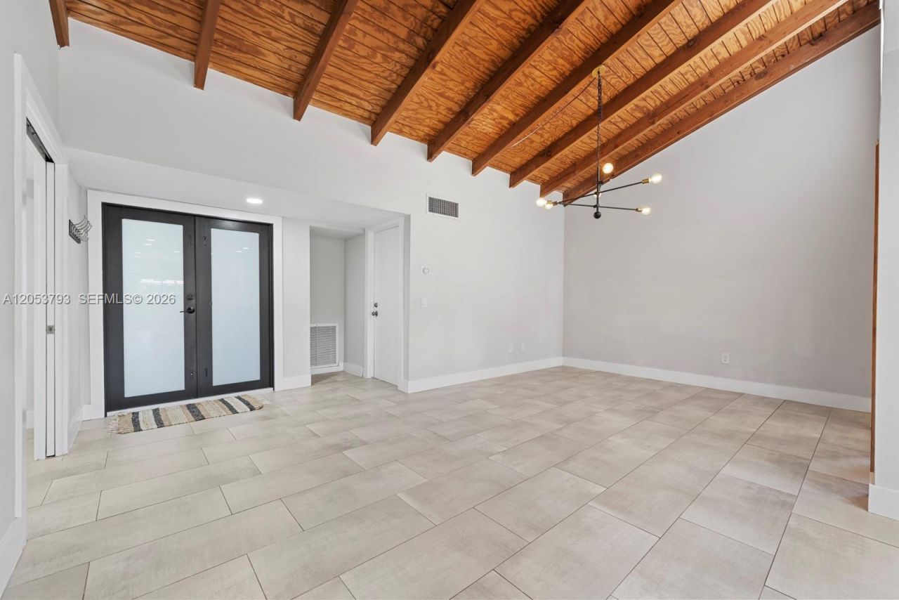 10932 SW 135th Ct Cir , Miami, FL 33186 Photo
