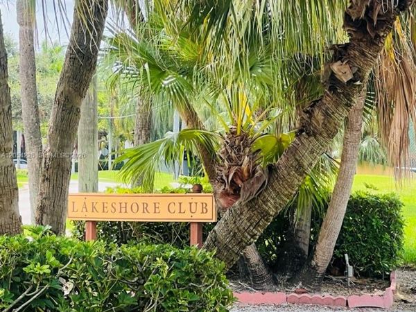 4613 NW 91st Ave , Sunrise, FL 33351