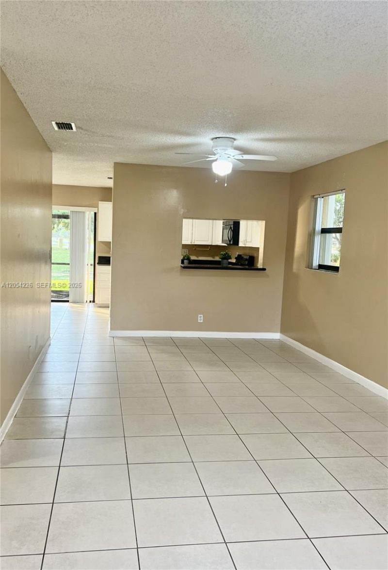 4613 NW 91st Ave, Sunrise, FL 33351 Photo