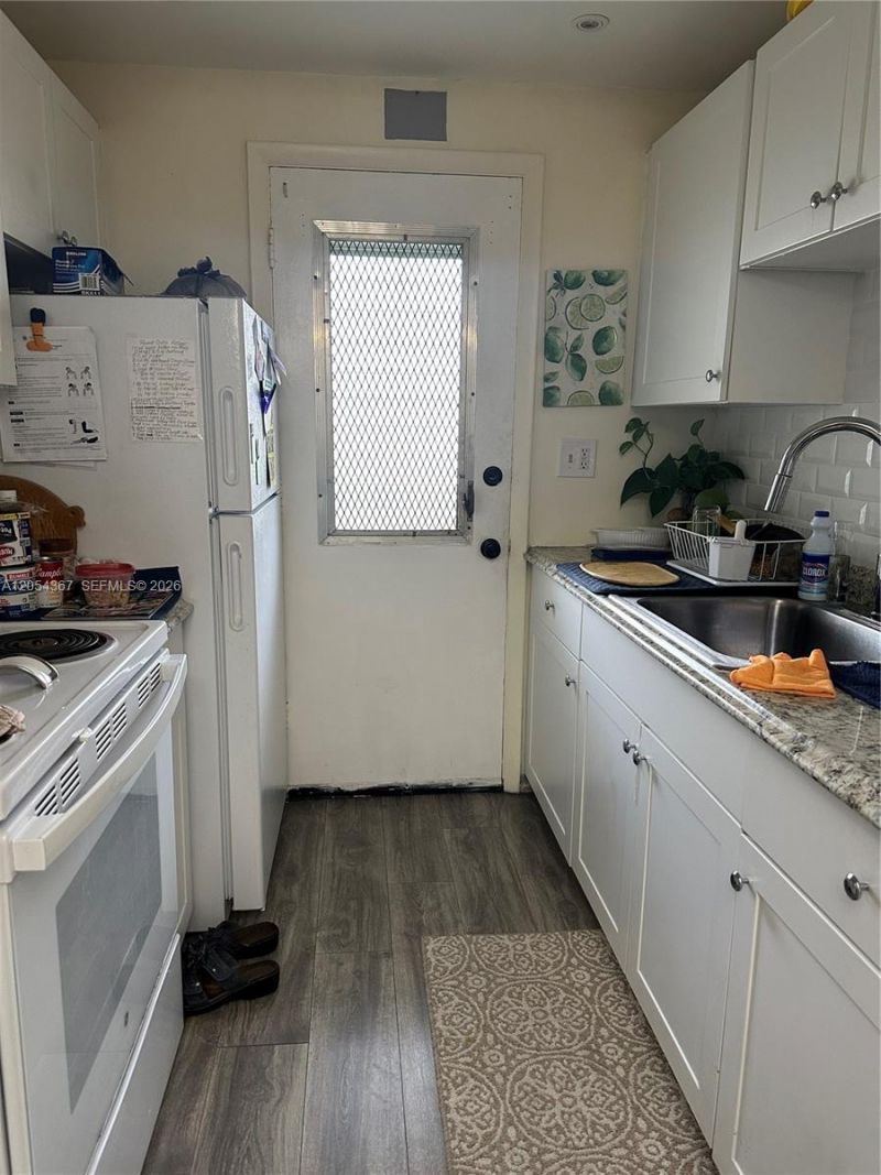 17050 NE 14th Ave , Unit 110, Miami, FL 33162 Photo