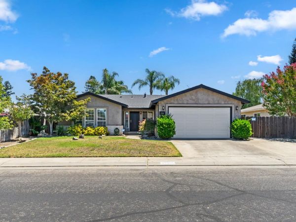 1730 Colombard Ct, Escalon, CA 95320