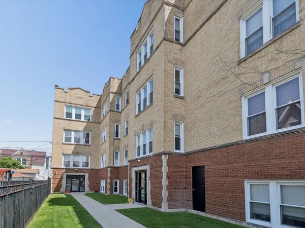 3042 W Diversey Avenue , Unit G, Chicago, IL 60647