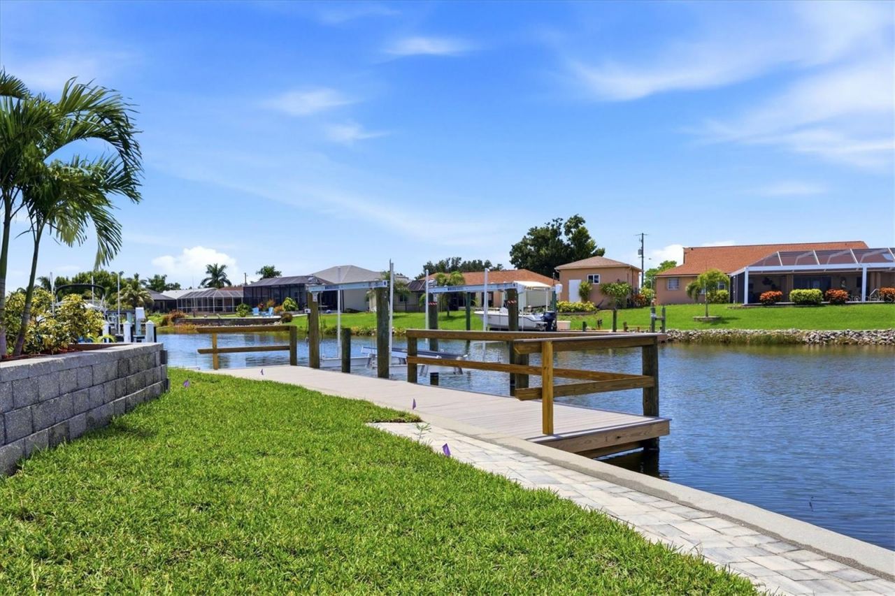9232 Arrid Circle, Port Charlotte, FL 33981 Photo