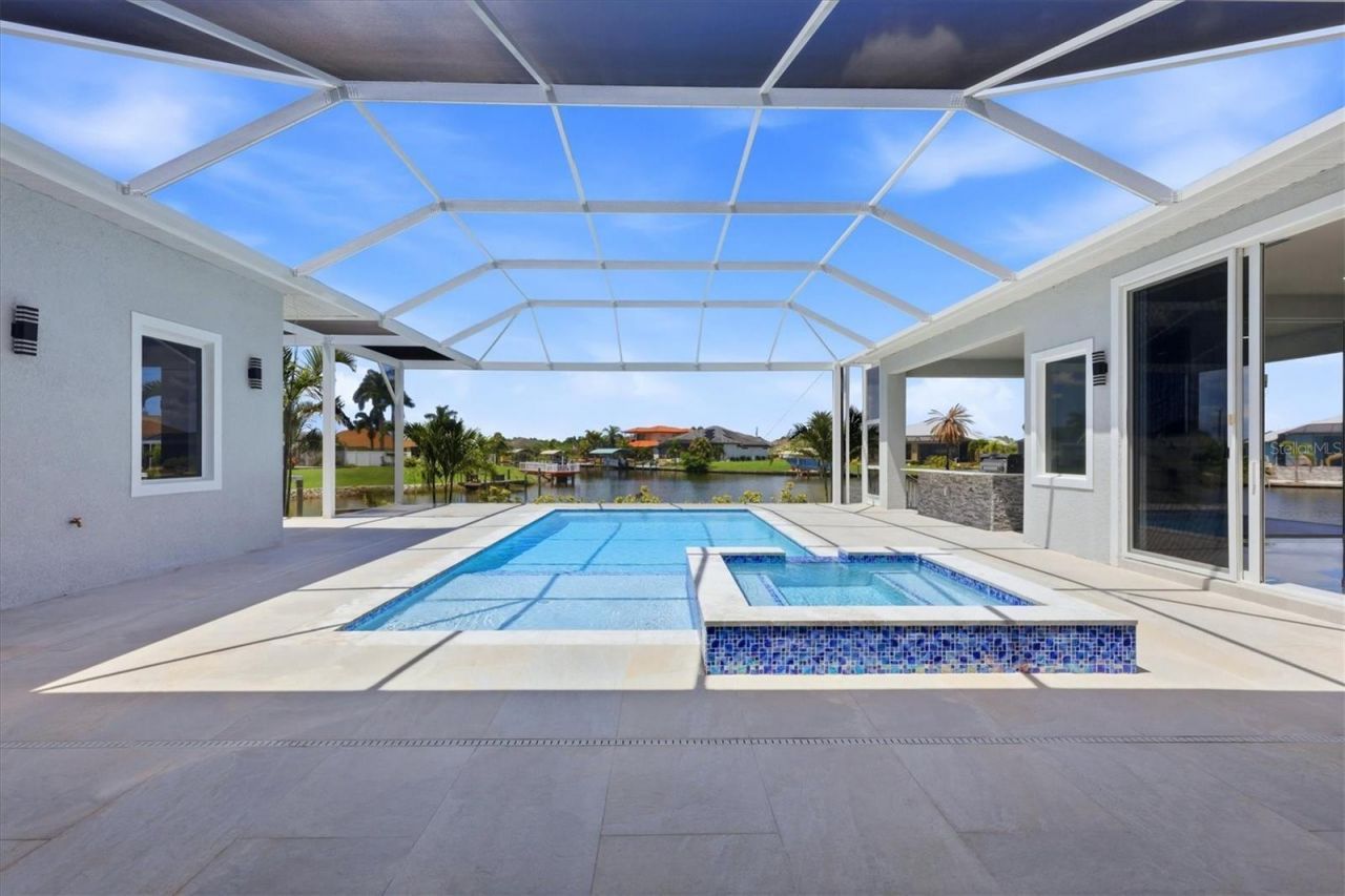 9232 Arrid Circle, Port Charlotte, FL 33981 Photo