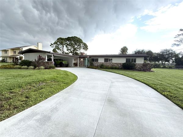 801 FAIRWAY DRIVE , NEW SMYRNA BEACH, FL 32168