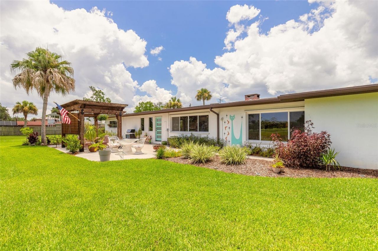 801 Fairway Drive, New Smyrna Beach, FL 32168 Photo