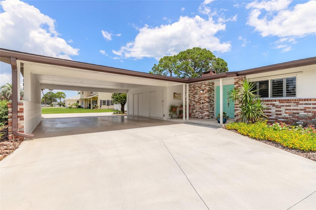 801 Fairway Drive, New Smyrna Beach, FL 32168 Photo