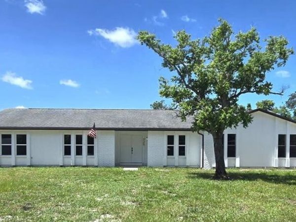 725 TULIP COURT , DELTONA, FL 32725