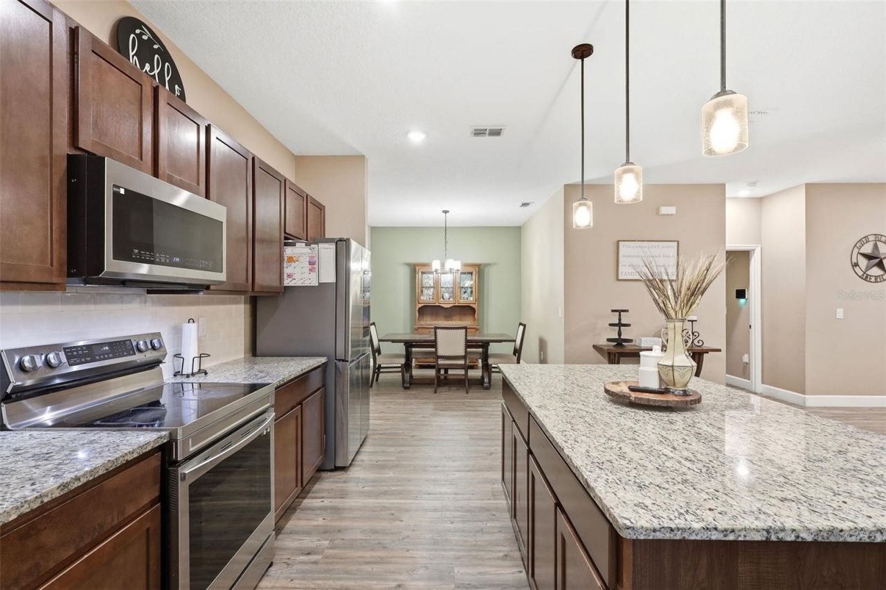 425 Spring Garden Avenue, De Leon Springs, FL 32130 Photo