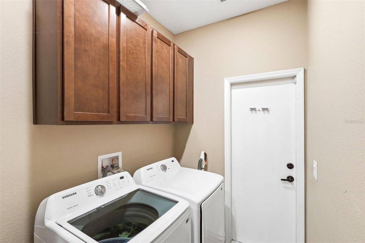 425 Spring Garden Avenue , De Leon Springs, FL 32130 Photo