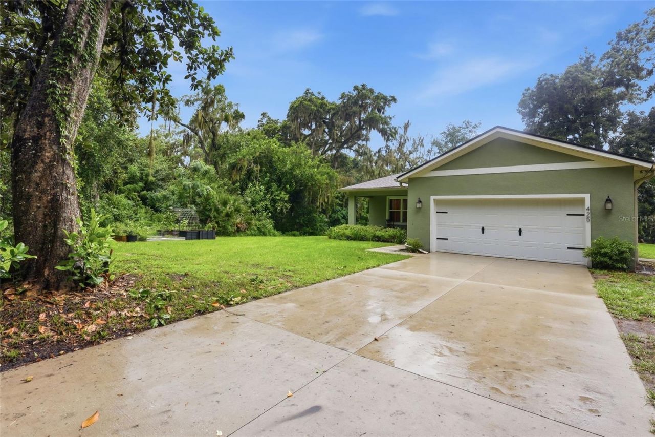 425 Spring Garden Avenue , De Leon Springs, FL 32130 Photo