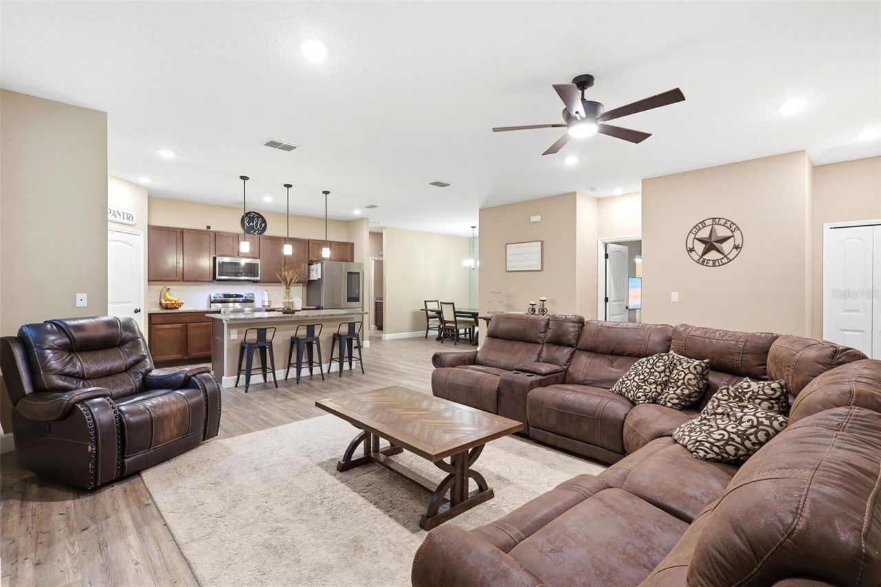 425 Spring Garden Avenue, De Leon Springs, FL 32130 Photo