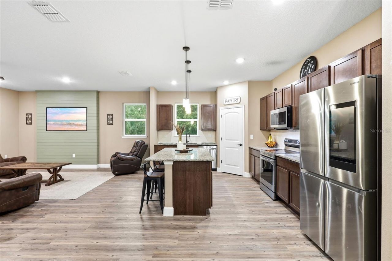 425 Spring Garden Avenue , De Leon Springs, FL 32130 Photo