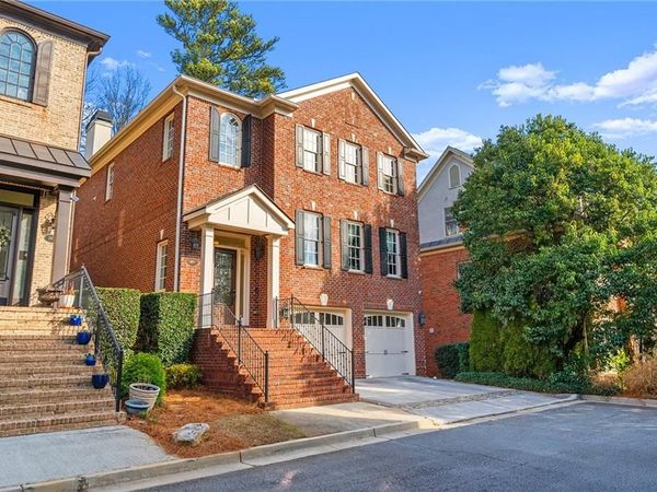 2601 Canterbury Trail , Atlanta, GA 30324