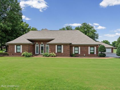3710 Hillsdale Drive Olive Branch, MS 38654