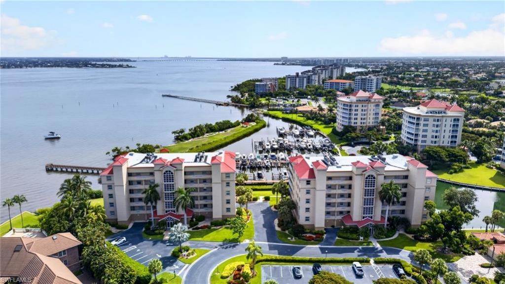 15210 Portside Dr, Unit 402, Fort Myers, FL 33908 Photo