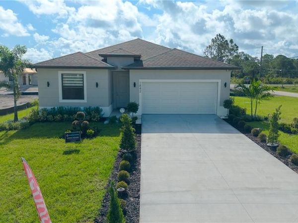 1842 Tuxford AVE , LEHIGH ACRES, FL 33972