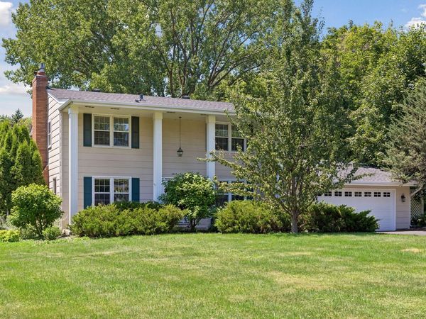 2415 Merrimac Lane N, Plymouth, MN 55447
